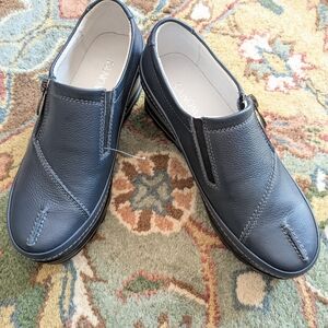 Women's Black Leather Slip-On Shoes